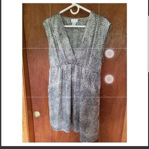 Motherhood Maternity Sleeveless Dress w Pockets